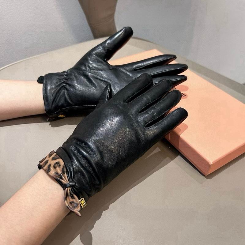 Miumiu gloves hm11